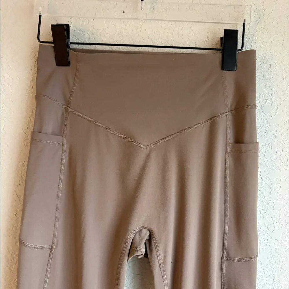 HALARA ULTRASCULPT HIGH WAISTED SCRUNCH BUTT LIFTING LEGGINGS - Picture 7 of 9